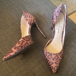 Leopard satin pumps